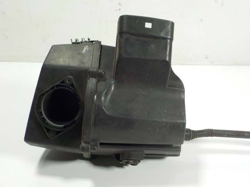 Recambio de filtro aire para skoda rapid 1.6 tdi dpf referencia OEM IAM 6R0129607E  