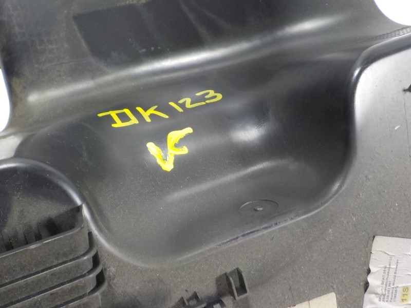 Recambio de guantera para skoda rapid 1.6 tdi dpf referencia OEM IAM 5JB857097E9B9  
