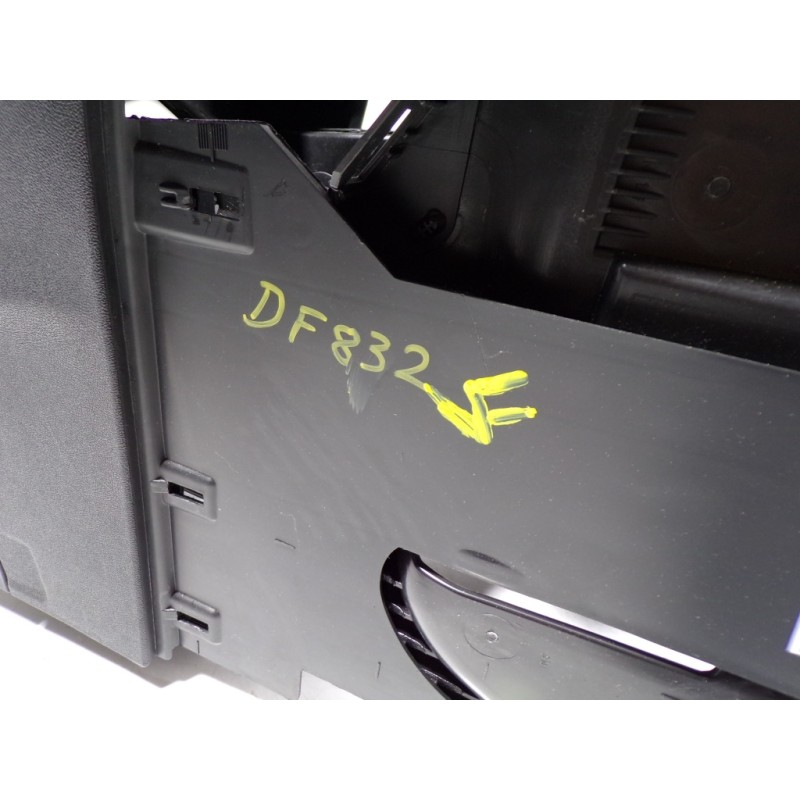 Recambio de apoyabrazos central para citroën ds5 2.0 hdi fap cat (rh02 / dw10cted4) referencia OEM IAM 98054330ZD  