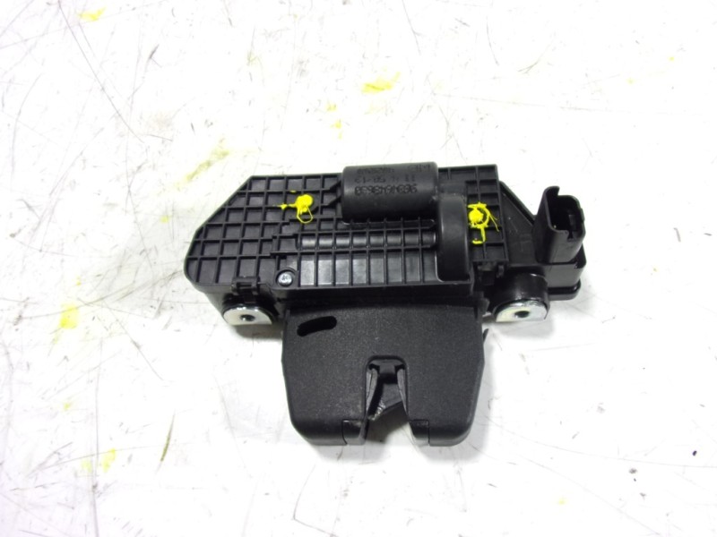 Recambio de cerradura maletero / porton para peugeot 208 (p2) 1.2 puretech referencia OEM IAM 8719F8 9684648680 