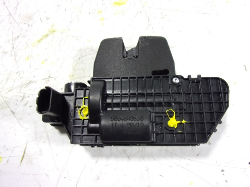 Recambio de cerradura maletero / porton para peugeot 208 (p2) 1.2 puretech referencia OEM IAM 8719F8 9684648680 