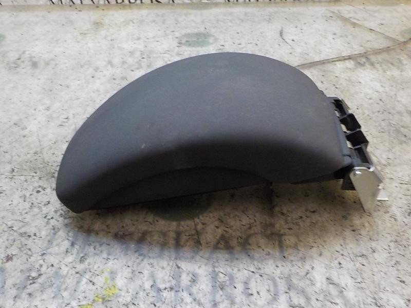 Recambio de apoyabrazos central para citroën c4 lim. 1.6 hdi fap referencia OEM IAM 7591TJ  