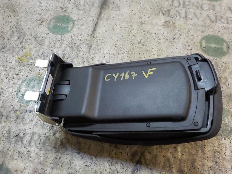 Recambio de apoyabrazos central para citroën c4 lim. 1.6 hdi fap referencia OEM IAM 7591TJ  