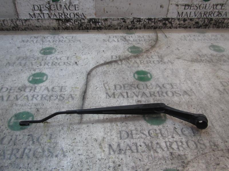 Recambio de brazo limpia delantero izquierdo para ssangyong kyron 200 xdi limited referencia OEM IAM   