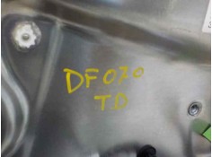 Recambio de elevalunas trasero derecho para mercedes-benz clase c (w204) berlina 2.2 cdi cat referencia OEM IAM A2047300879   2