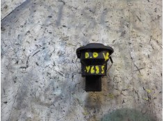 Recambio de mando elevalunas delantero derecho para opel corsa c 1.7 16v di cat (y 17 dtl / lk8) referencia OEM IAM    2