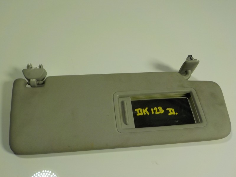 Recambio de parasol derecho para skoda rapid 1.6 tdi dpf referencia OEM IAM 5JB857552B2F4  