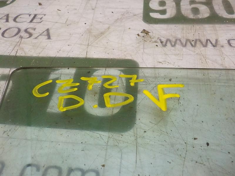 Recambio de cristal puerta delantero derecho para ford fiesta (cb1) 1.4 tdci cat referencia OEM IAM 1680515  