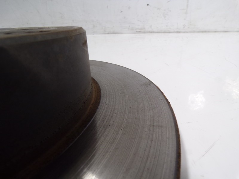 Recambio de disco freno trasero para toyota rav 4 (a3) executive referencia OEM IAM 4243142060  