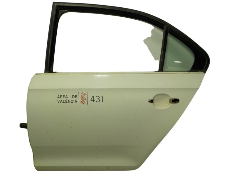 Recambio de puerta trasera izquierda para skoda rapid 1.6 tdi dpf referencia OEM IAM 5JA833051B  