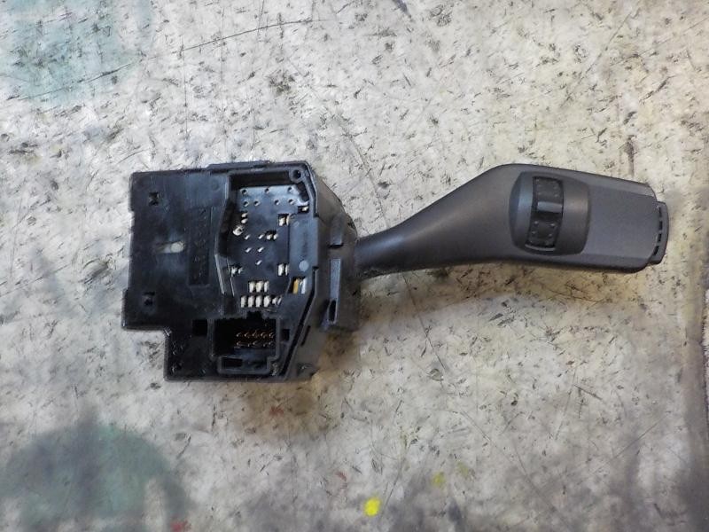Recambio de mando intermitentes para ford focus sportbreak (cap) 1.6 tdci cat referencia OEM IAM   