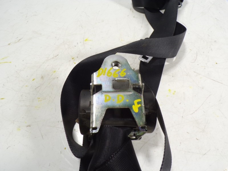 Recambio de cinturon seguridad delantero derecho para ford kuga (cbv) titanium referencia OEM IAM 1551678 610116500B 610116500B