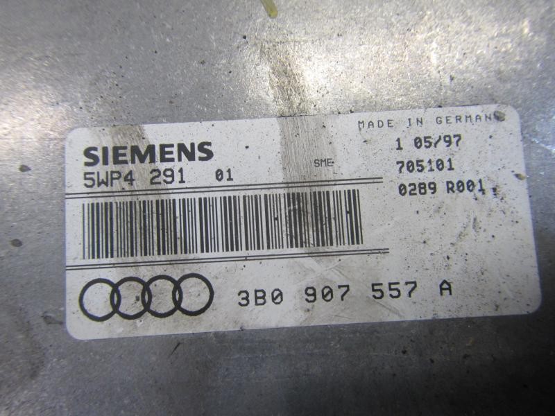Recambio de centralita motor uce para audi a4 avant (b5) 1.6 referencia OEM IAM   