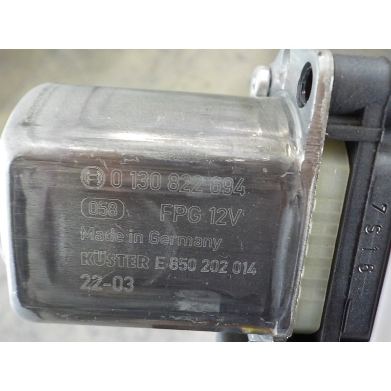 Recambio de motor elevalunas trasero derecho para seat leon (kl1) 2.0 tdi referencia OEM IAM  5Q0959408D 