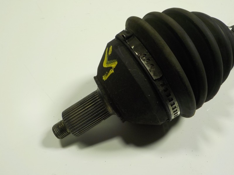 Recambio de transmision izquierda para skoda rapid 1.6 tdi dpf referencia OEM IAM 6R0407761A 6R0407761A 