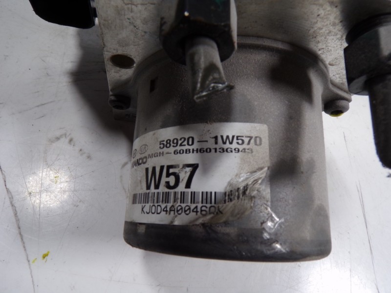 Recambio de abs para kia rio 1.1 crdi cat referencia OEM IAM  589201W570 
