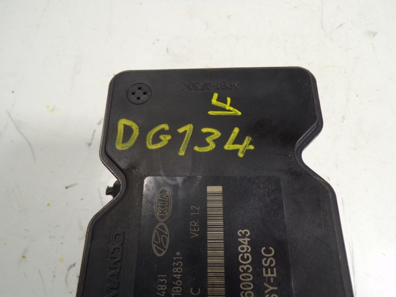Recambio de abs para kia rio 1.1 crdi cat referencia OEM IAM  589201W570 