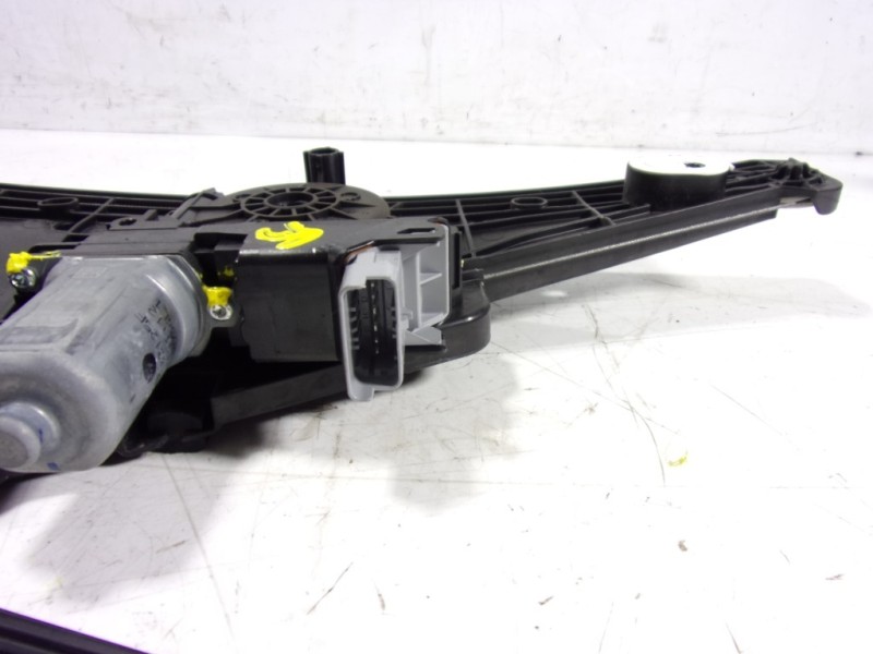 Recambio de elevalunas delantero izquierdo para peugeot 208 (p2) 1.2 puretech referencia OEM IAM 9829043680 9829043680 