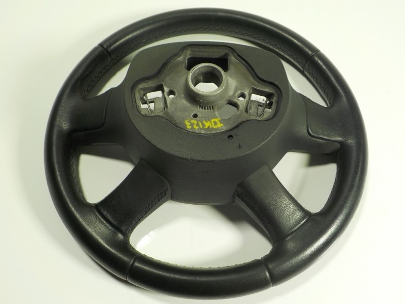 Recambio de volante para skoda rapid 1.6 tdi dpf referencia OEM IAM 5J0419091PMH9 5J0419091P 