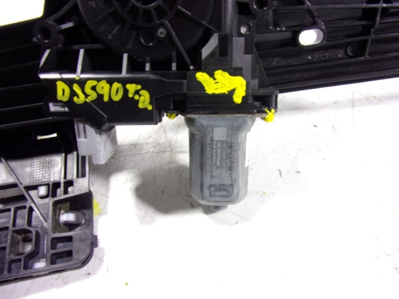 Recambio de elevalunas trasero derecho para peugeot 208 (p2) 1.2 puretech referencia OEM IAM 9829045580 9829045580 