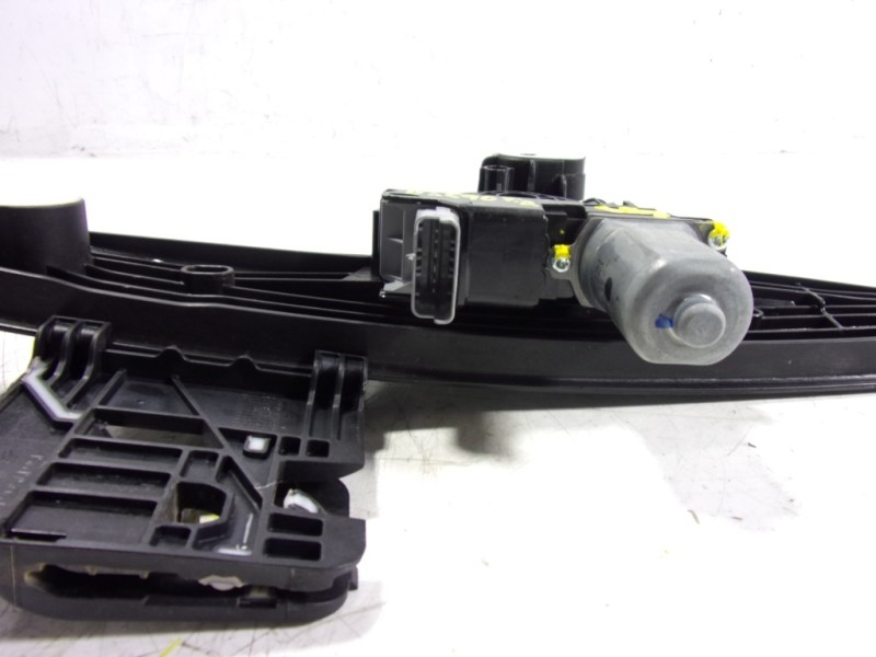 Recambio de elevalunas trasero derecho para peugeot 208 (p2) 1.2 puretech referencia OEM IAM 9829045580 9829045580 