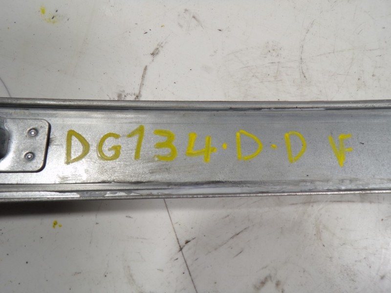 Recambio de elevalunas delantero derecho para kia rio 1.1 crdi cat referencia OEM IAM  824601W000 