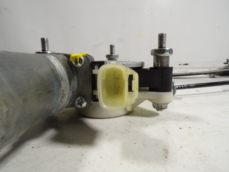 Recambio de elevalunas delantero derecho para kia rio 1.1 crdi cat referencia OEM IAM  824601W000 