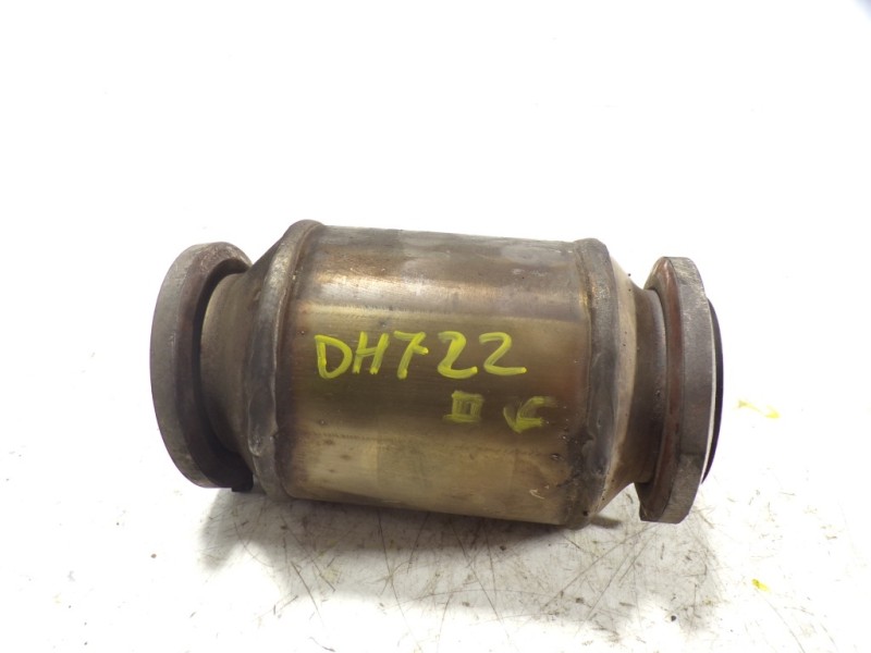 Recambio de catalizador para jeep commander 3.0 v6 crd limited referencia OEM IAM 5175603AA 52090369AB 