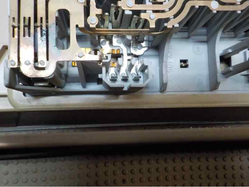 Recambio de piloto interior para volkswagen touran (1t1) conceptline referencia OEM IAM 3B0947105C7G8 1T0868837B 