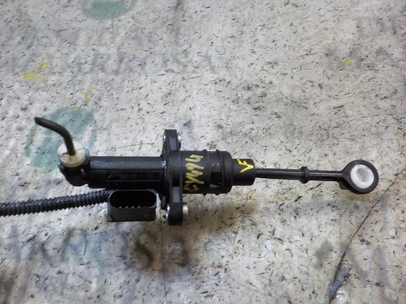 Recambio de bomba embrague para seat ibiza (kj1) style referencia OEM IAM 6R0721405B  