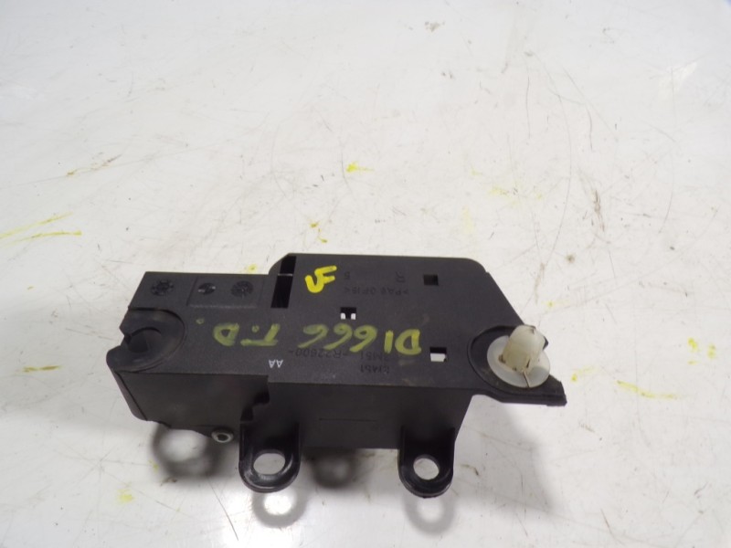 Recambio de maneta interior trasera derecha para ford kuga (cbv) titanium referencia OEM IAM 1501942  