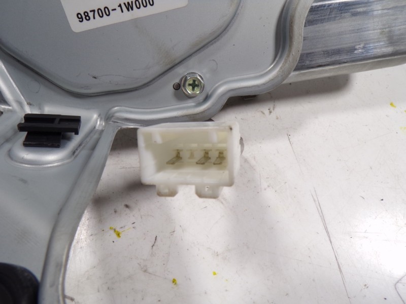 Recambio de motor limpia trasero para kia rio 1.1 crdi cat referencia OEM IAM  987001W000 