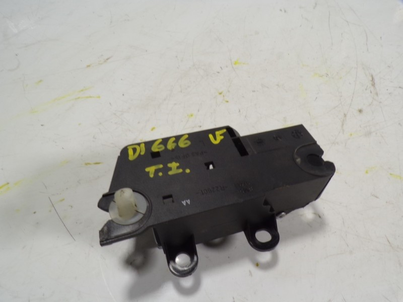 Recambio de maneta interior trasera izquierda para ford kuga (cbv) titanium referencia OEM IAM 1501943  