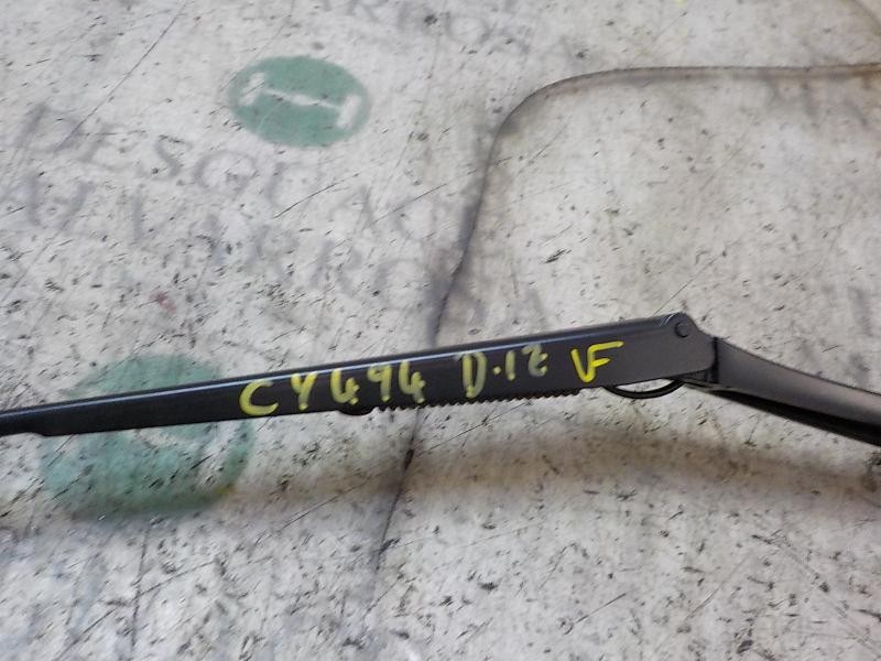 Recambio de brazo limpia delantero izquierdo para seat ibiza (kj1) style referencia OEM IAM 6F1955409  