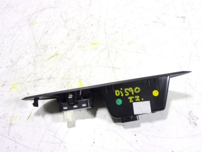 Recambio de mando elevalunas trasero izquierdo para peugeot 208 (p2) 1.2 puretech referencia OEM IAM 98044803ZD 98044803ZD 