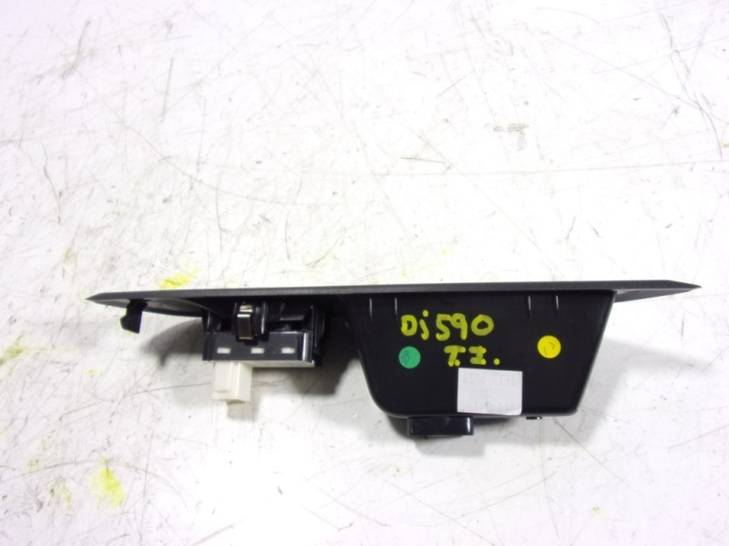 Recambio de mando elevalunas trasero izquierdo para peugeot 208 (p2) 1.2 puretech referencia OEM IAM 98044803ZD 98044803ZD 