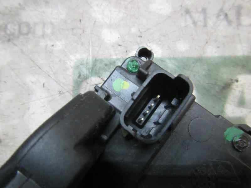 Recambio de cerradura puerta delantera derecha para renault scenic iii grand dynamique referencia OEM IAM 805020006R  