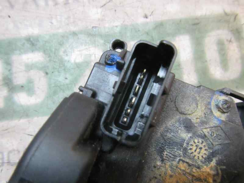 Recambio de cerradura puerta trasera derecha para renault scenic iii grand dynamique referencia OEM IAM 825020033R  