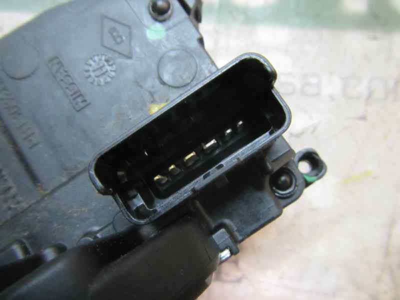Recambio de cerradura puerta trasera izquierda para renault scenic iii grand dynamique referencia OEM IAM 825030032R  