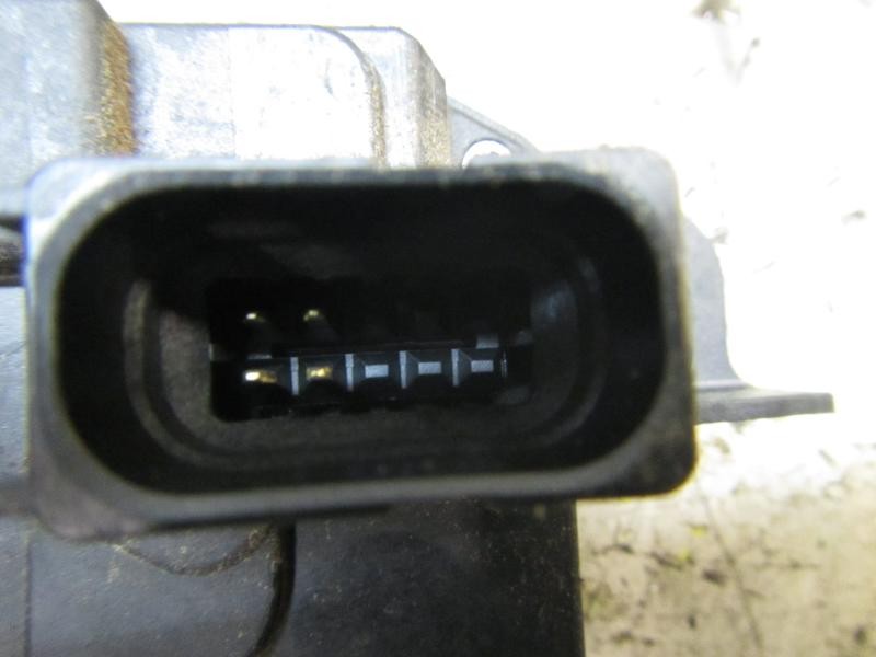 Recambio de cerradura puerta delantera izquierda para opel zafira b 1.9 cdti referencia OEM IAM   