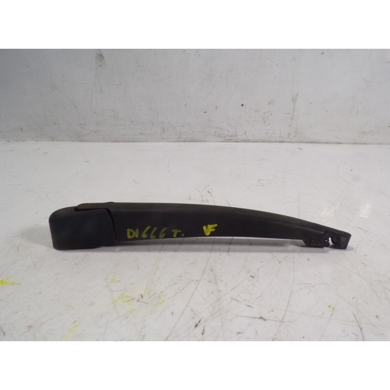 Recambio de brazo limpia trasero para ford kuga (cbv) titanium referencia OEM IAM 1462915  