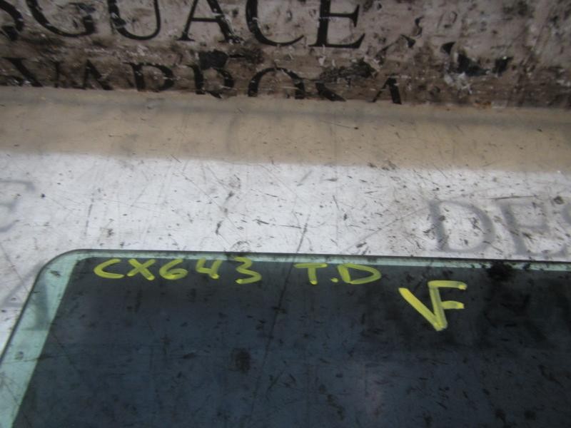 Recambio de cristal puerta trasero derecho para opel zafira b 1.9 cdti referencia OEM IAM   