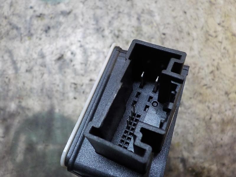 Recambio de motor elevalunas delantero derecho para seat ibiza (kj1) style referencia OEM IAM 2Q1959882  