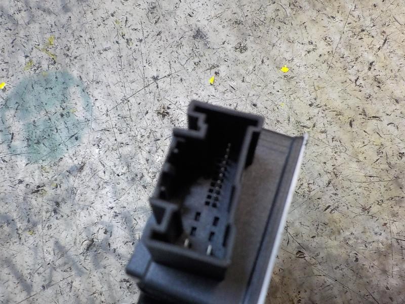 Recambio de motor elevalunas delantero izquierdo para seat ibiza (kj1) style referencia OEM IAM 2Q1959881  