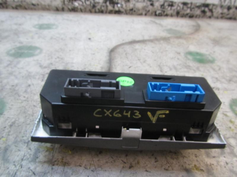 Recambio de mando climatizador para opel zafira b 1.9 cdti referencia OEM IAM   