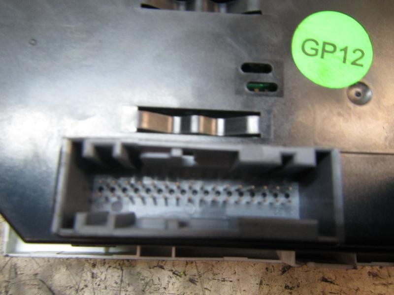 Recambio de mando climatizador para opel zafira b 1.9 cdti referencia OEM IAM   