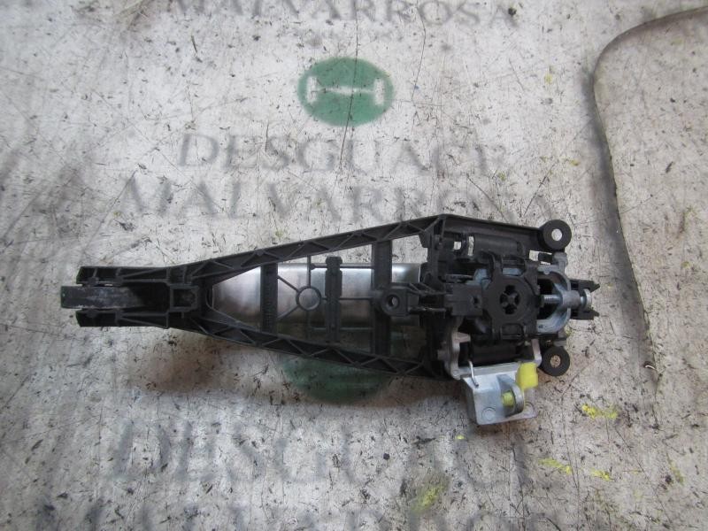 Recambio de maneta exterior trasera izquierda para opel zafira b 1.9 cdti referencia OEM IAM   