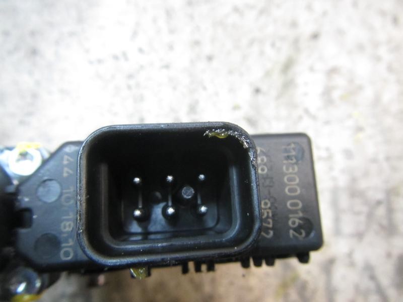 Recambio de motor elevalunas delantero derecho para opel zafira b 1.9 cdti referencia OEM IAM   