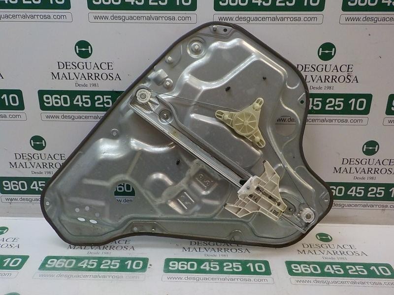Recambio de elevalunas trasero derecho para hyundai i30cw classic referencia OEM IAM 834812R210 814202L210 