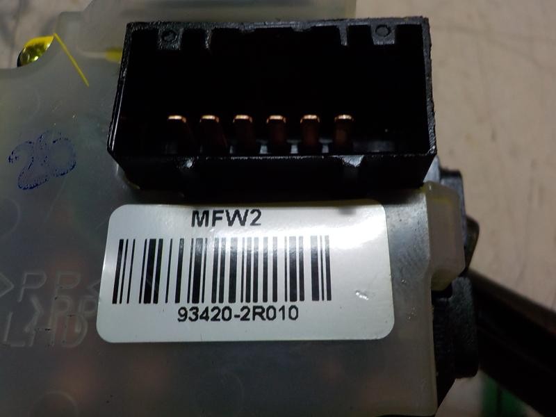 Recambio de mando limpia para hyundai i30cw classic referencia OEM IAM 934202R010 934202R010 